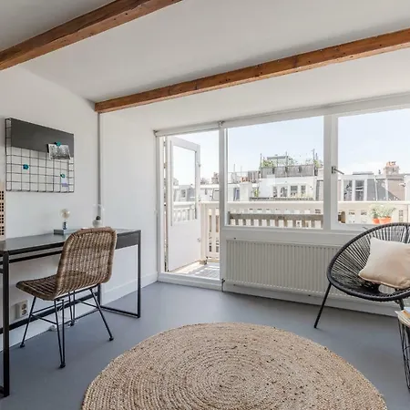 ホームステイ Bed At Brederode